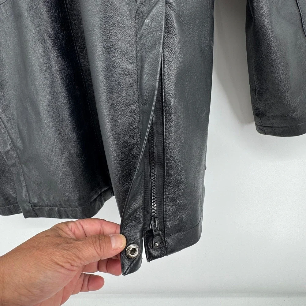 VTG Frequency Outerwear Mens Black L Genuine Leather Zip Up Jacket Coat Style